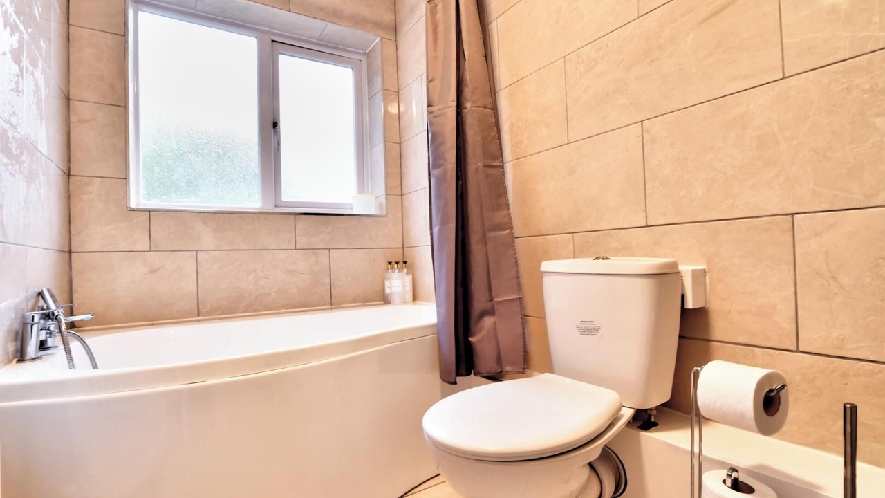 Photo of Bathroom in Heybridge