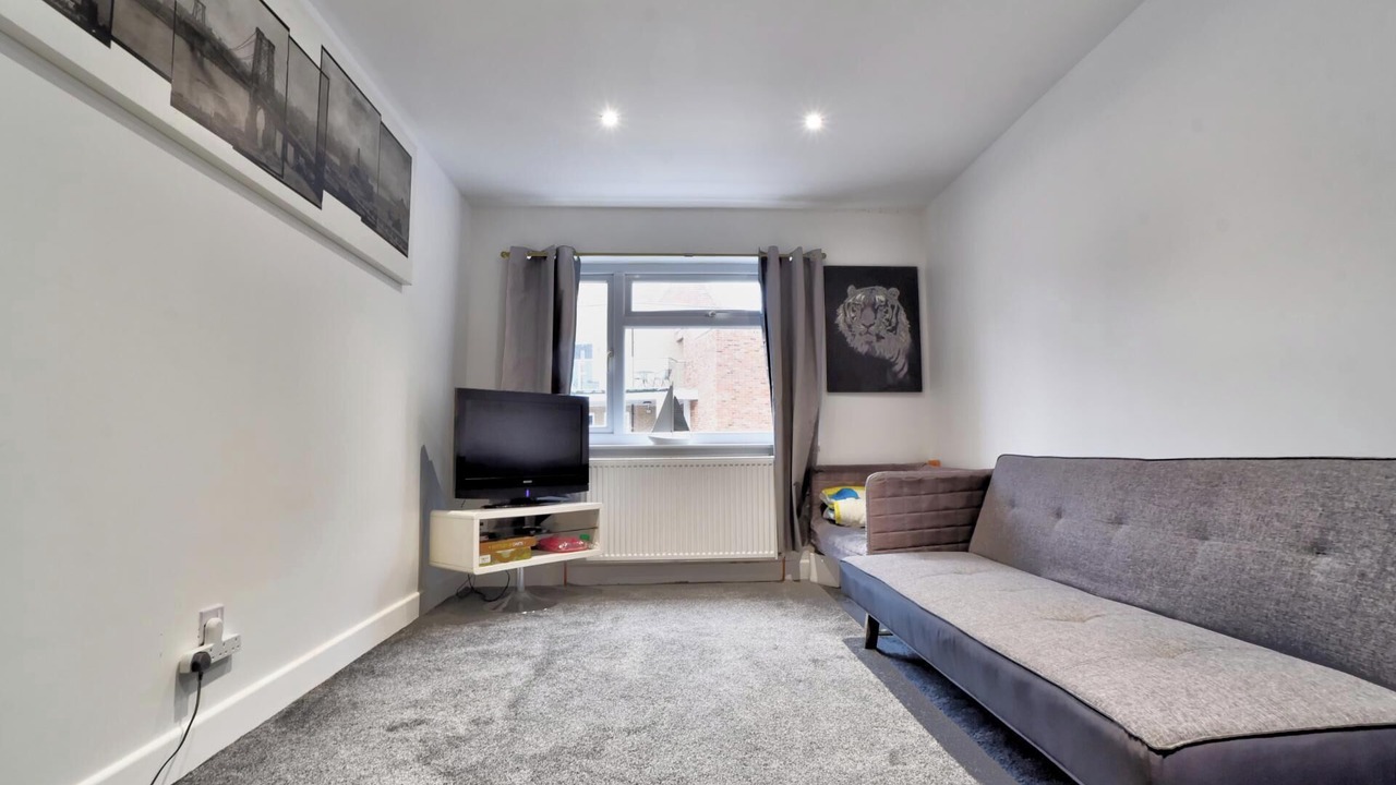 Photo of Livingroom in Heybridge