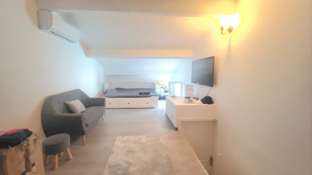 Photo of Bedroom in Peret