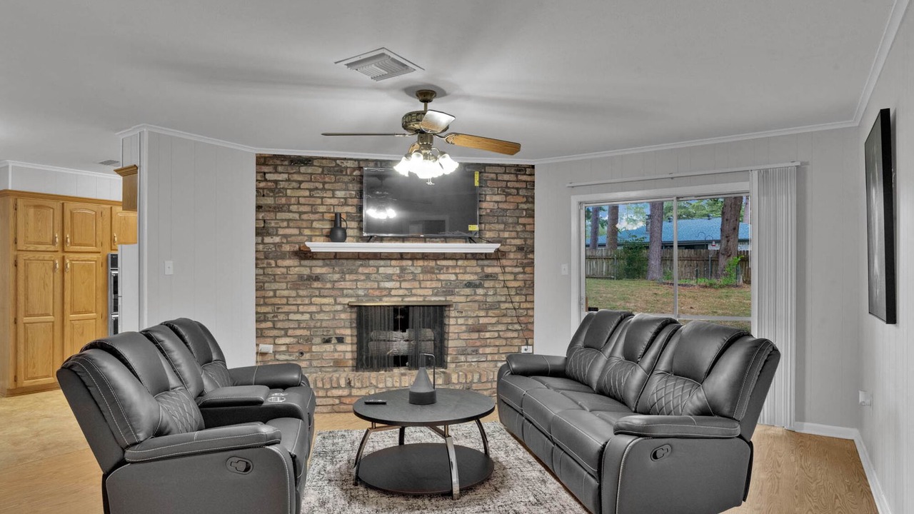 Photo of Livingroom in Shreveport