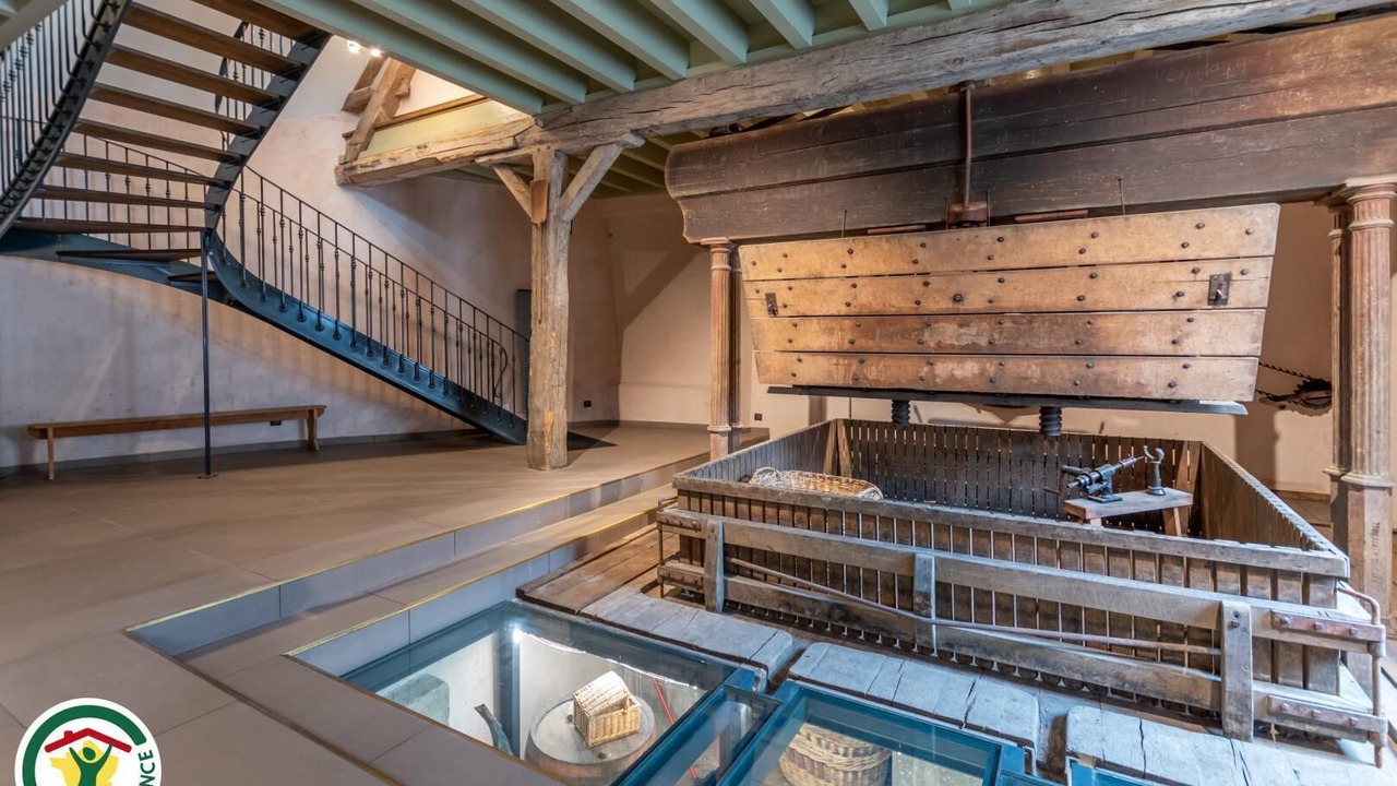 Photo of Others in Monthelon