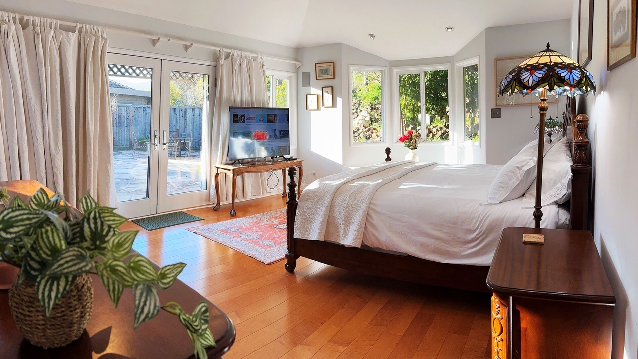 Photo of Bedroom in Sleepy Hollow