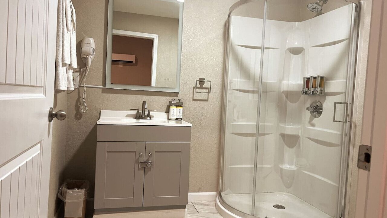 Photo of Bathroom in Laurel