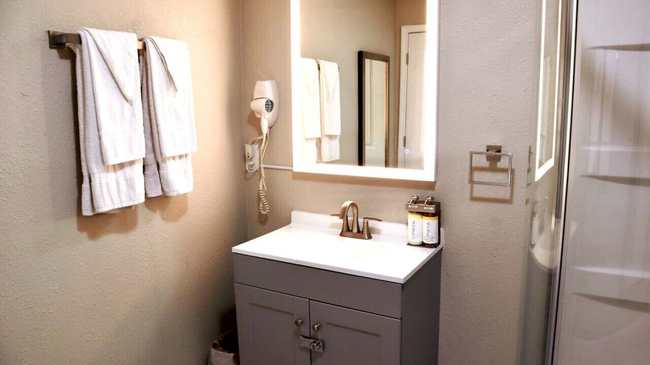 Photo of Bathroom in Laurel