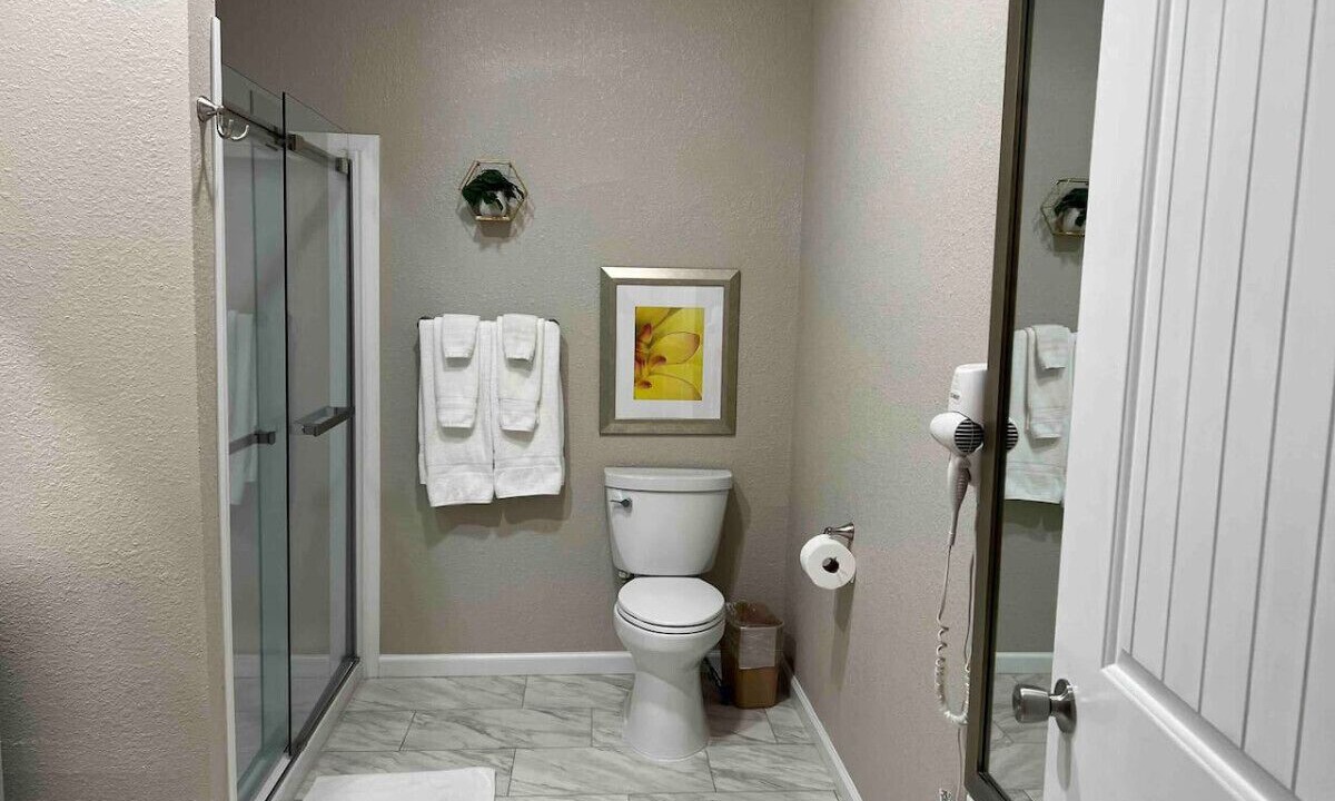 Photo of Bathroom in Laurel