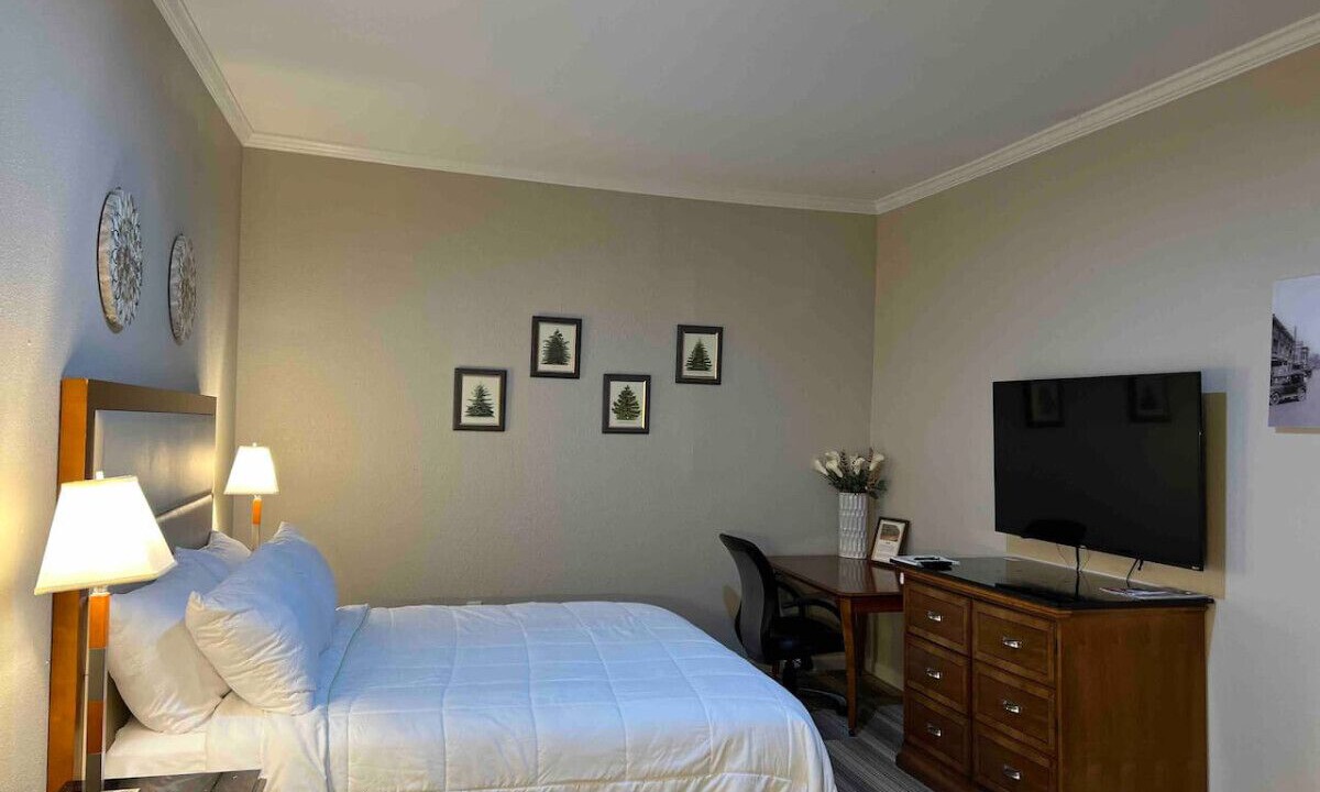Photo of Bedroom in Laurel