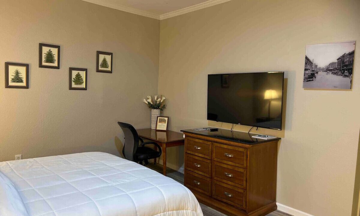 Photo of Bedroom in Laurel