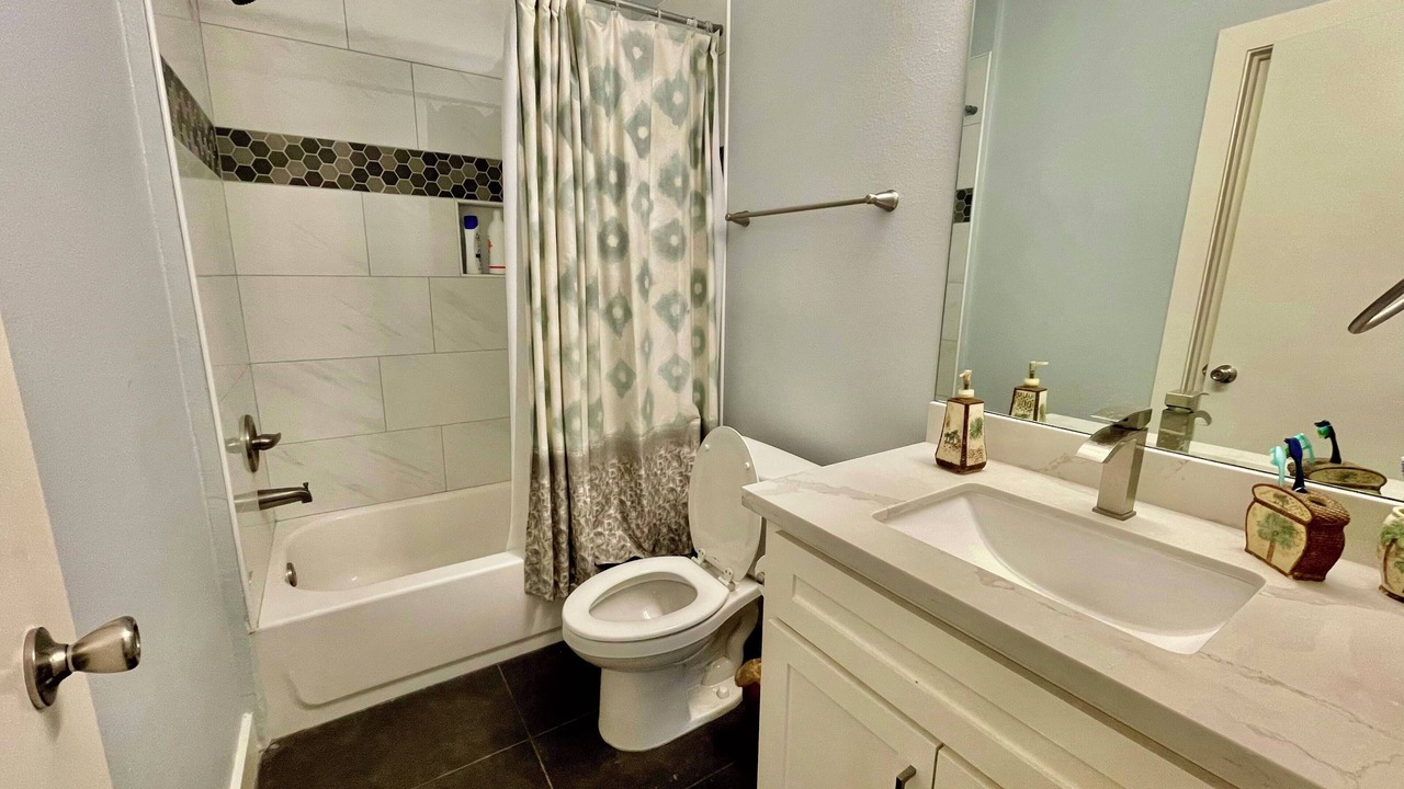Photo of Bathroom in South Central Houston