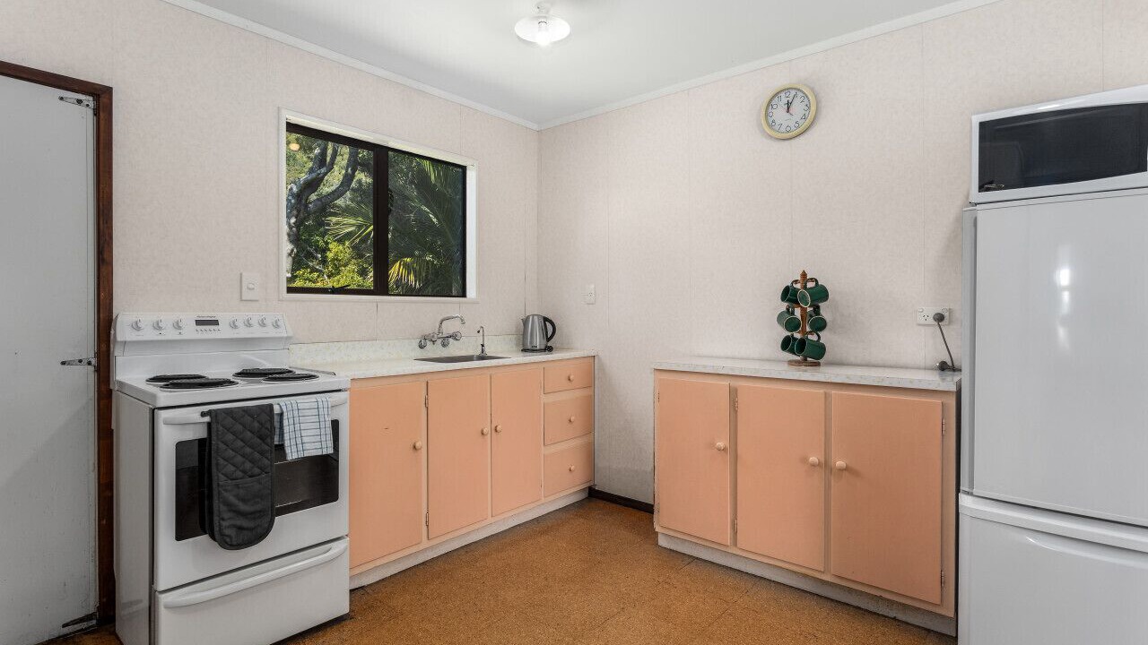 Photo of Kitchen in Waihau Bay