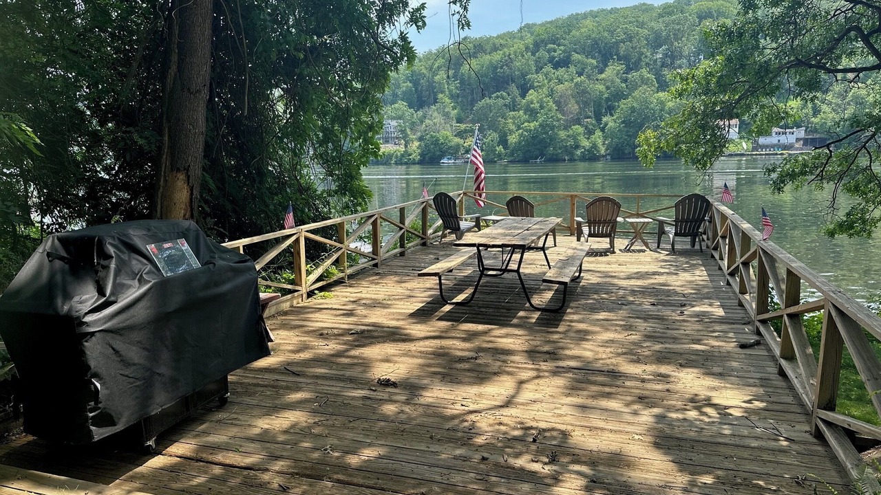 Photo of Outdoor in South Britain