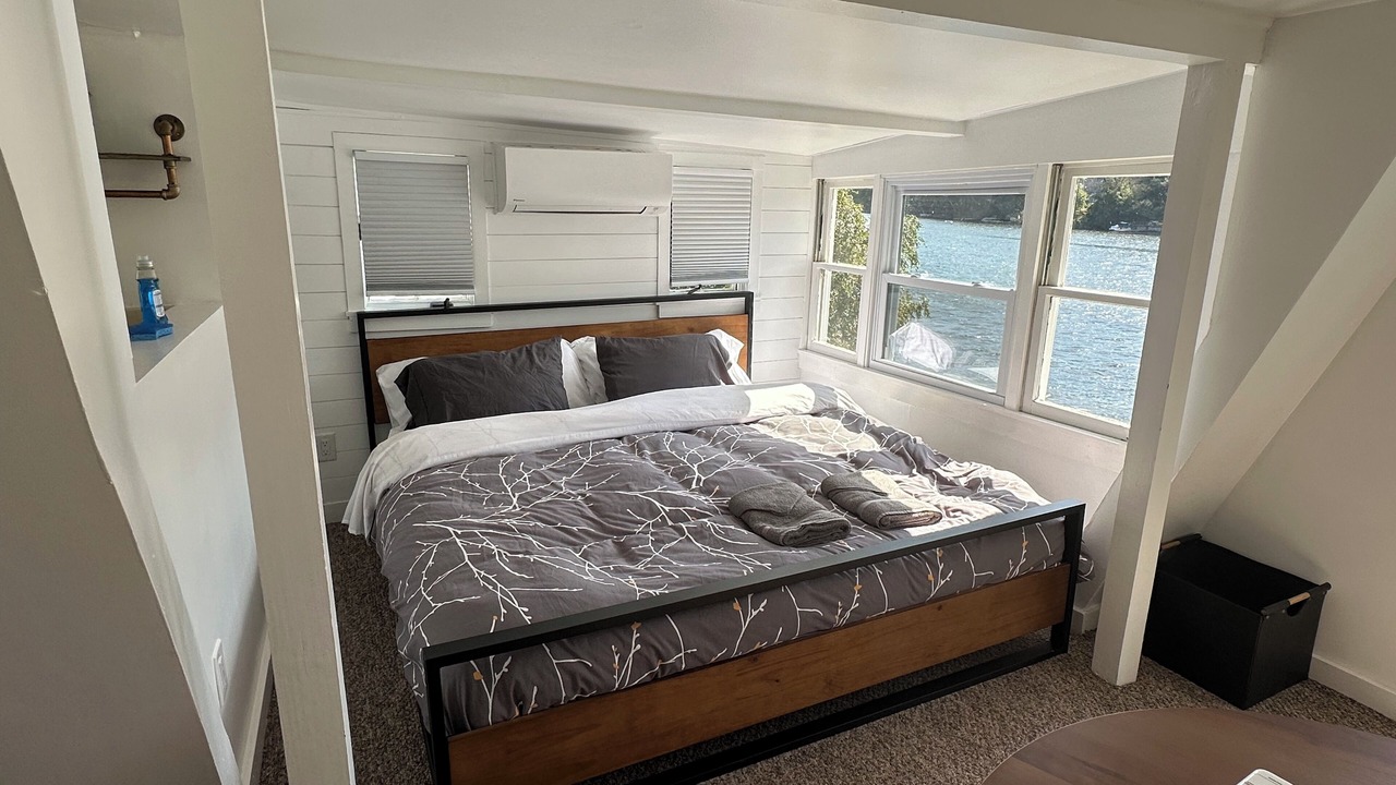 Photo of Bedroom in South Britain