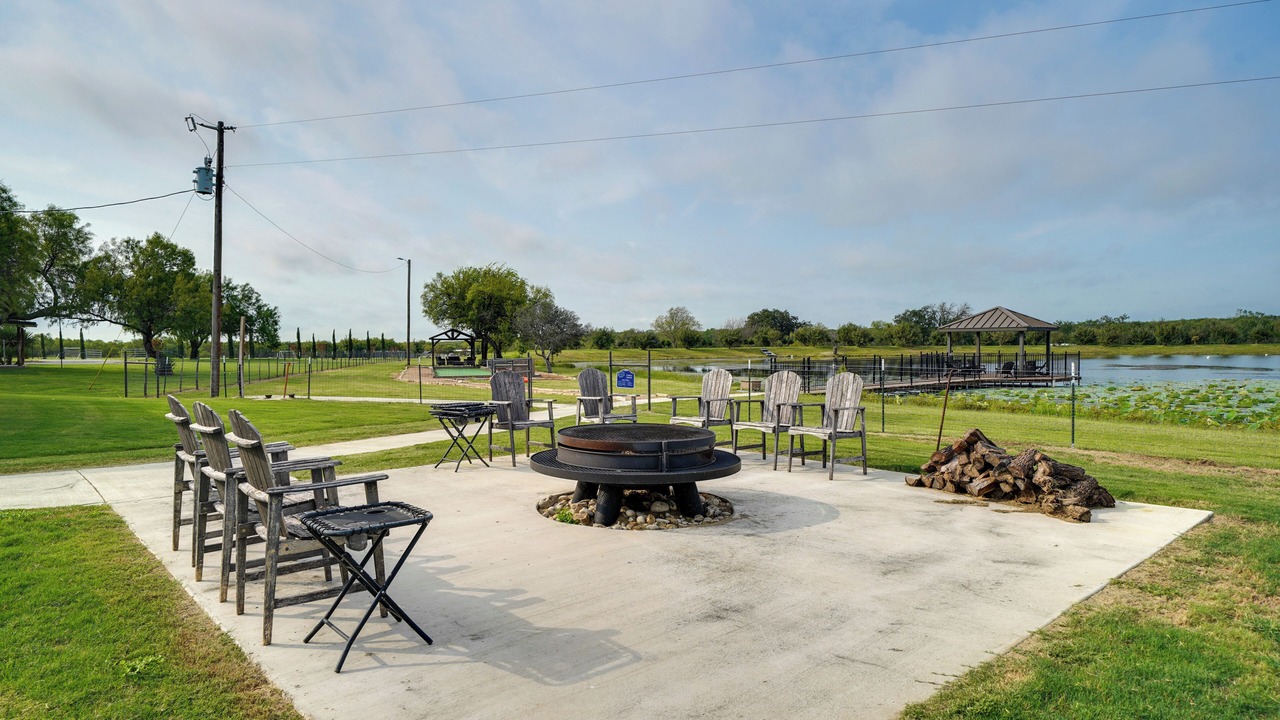 Photo of Outdoor in Yancey