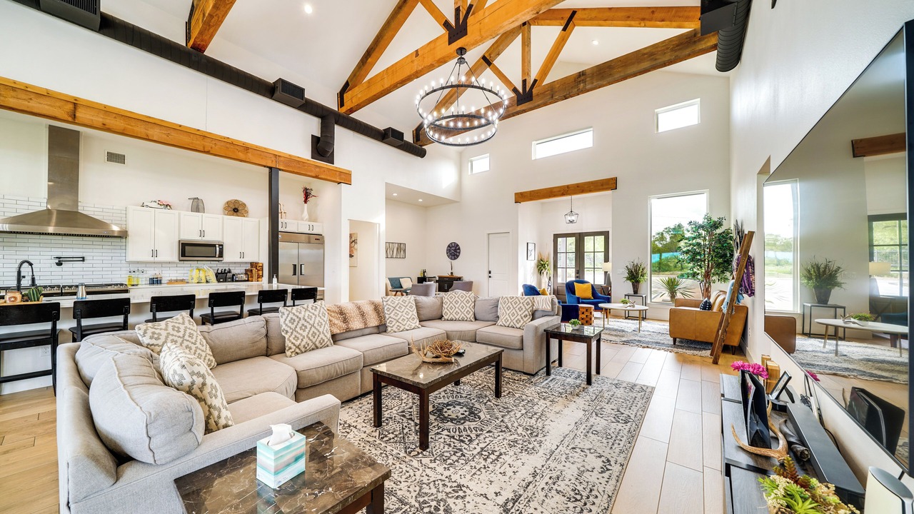 Photo of Livingroom in Yancey