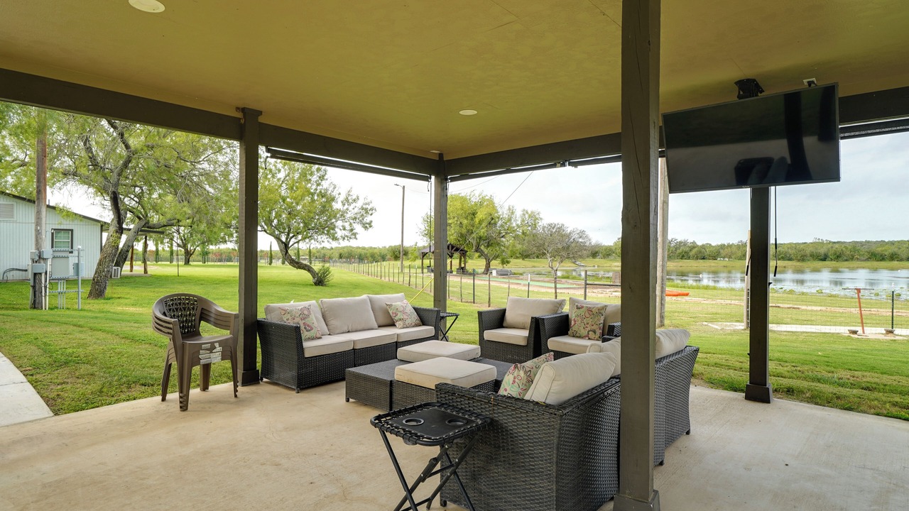 Photo of Outdoor in Yancey