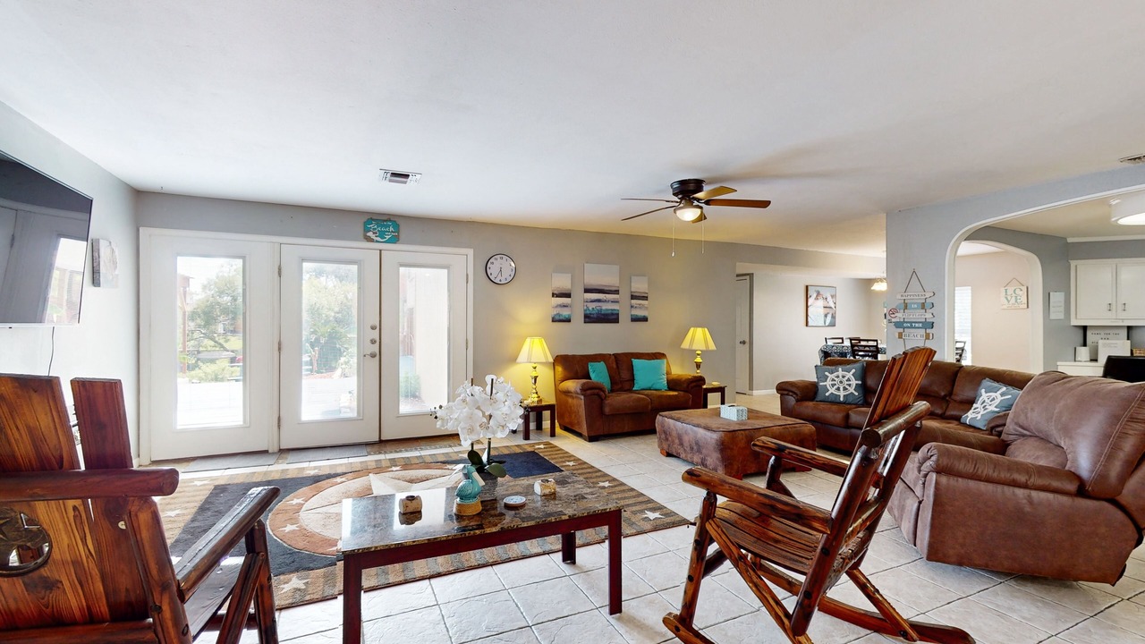Photo of Livingroom in Flour Bluff