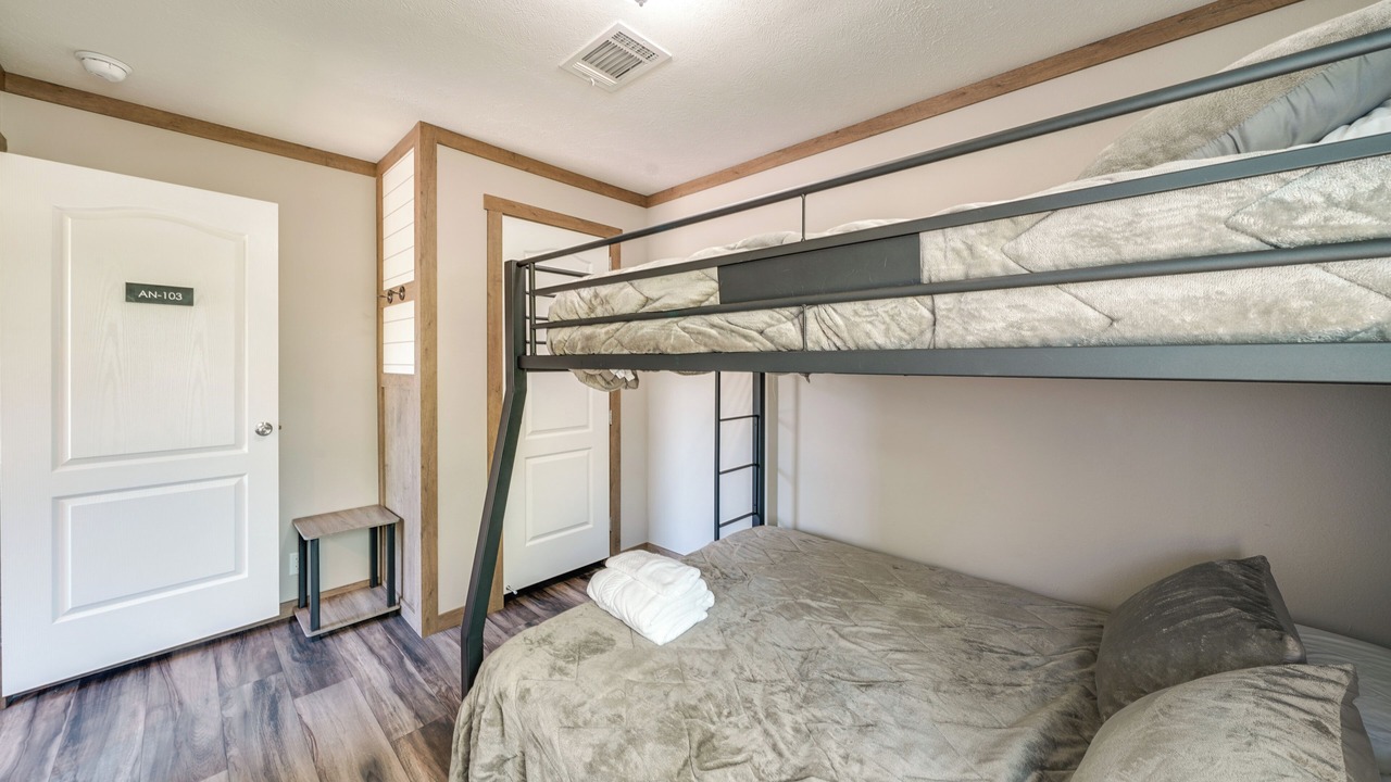 Photo of Bedroom in Yancey