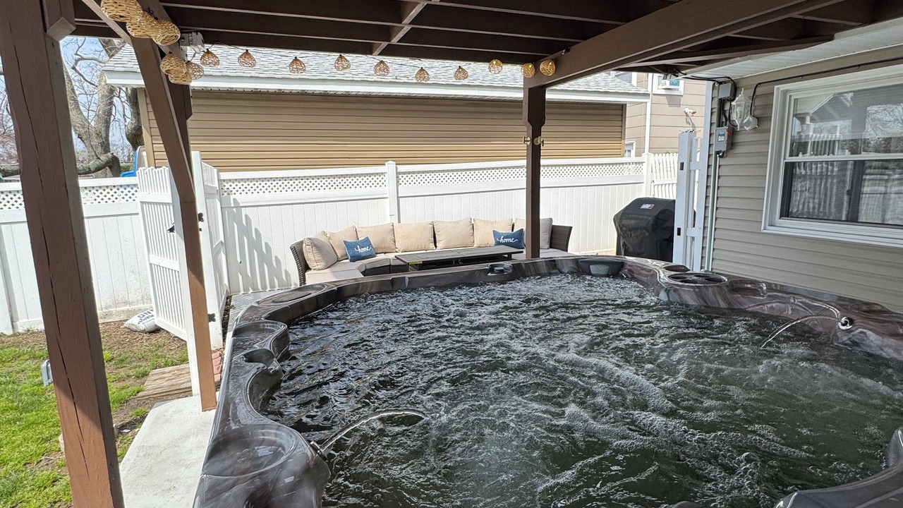 Photo of Patio Balcony in East Massapequa