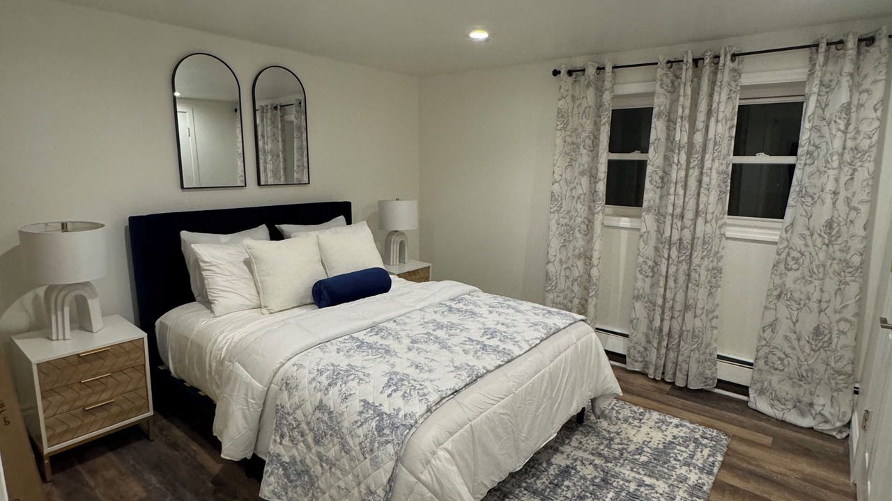 Photo of Bedroom in East Massapequa