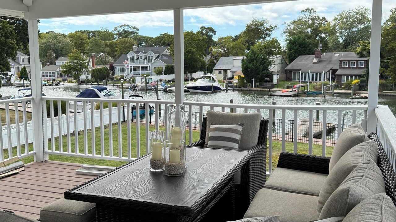 Photo of Patio Balcony in East Massapequa