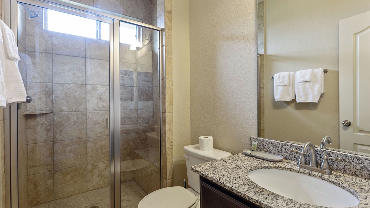 Photo of Bathroom in Clodine