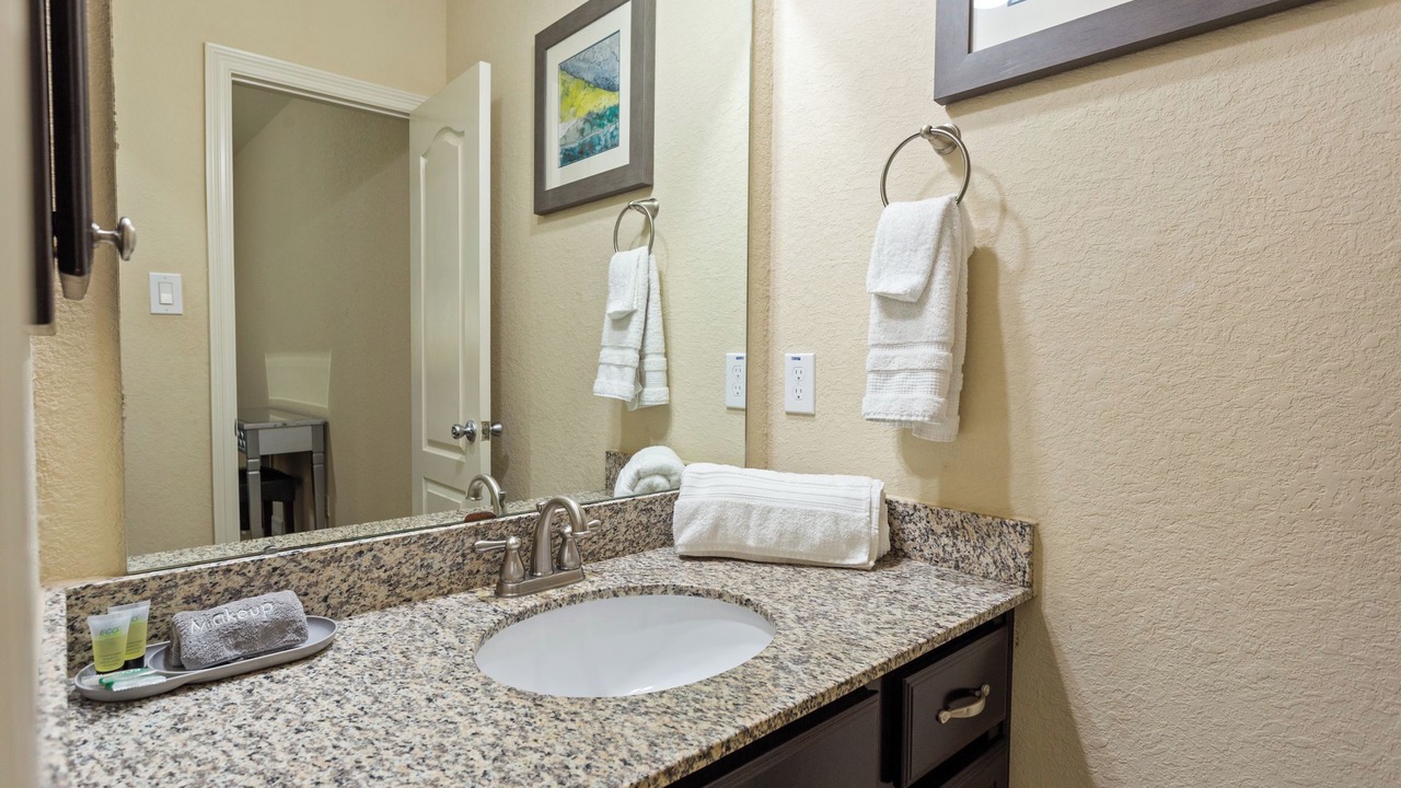 Photo of Bathroom in Clodine