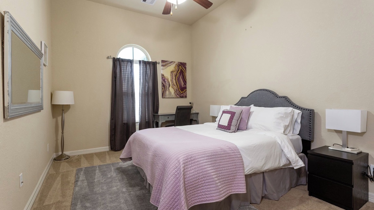 Photo of Bedroom in Clodine