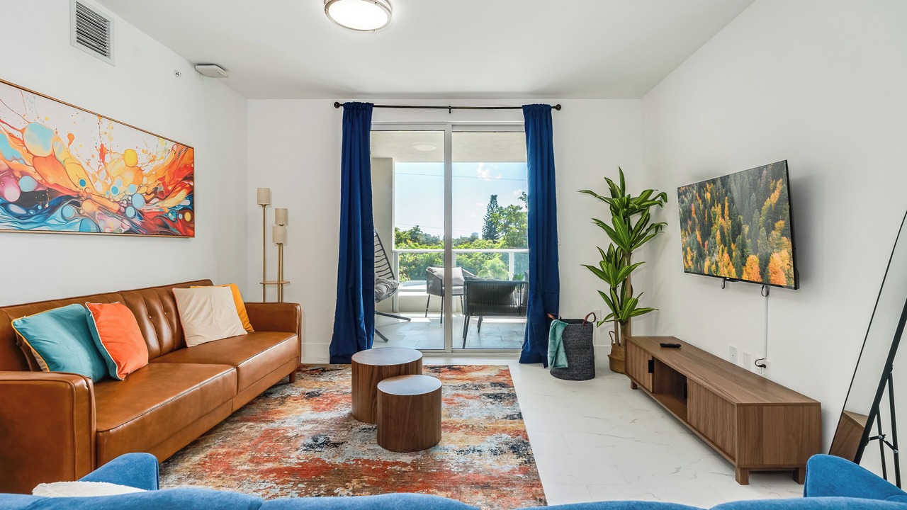 Photo of Livingroom in Downtown Hollywood