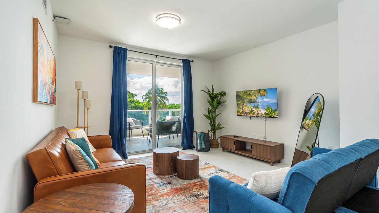 Photo of Livingroom in Downtown Hollywood