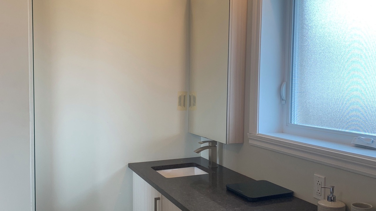 Photo of Bathroom in Saint Hyacinthe