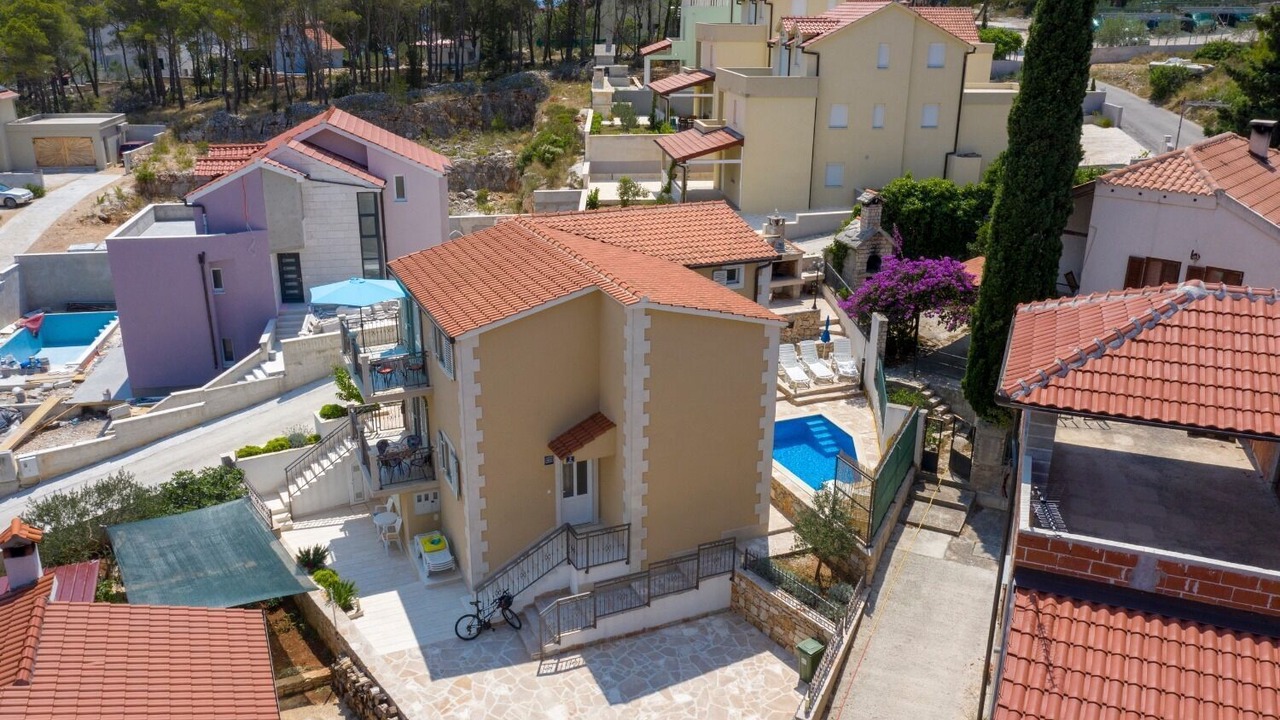 Photo of Outdoor in Cove Osibova (Milna)