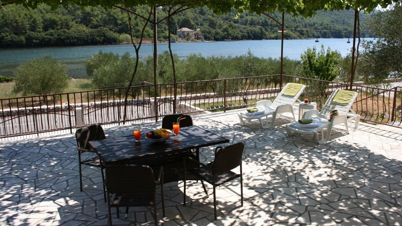 Photo of Outdoor in Broce