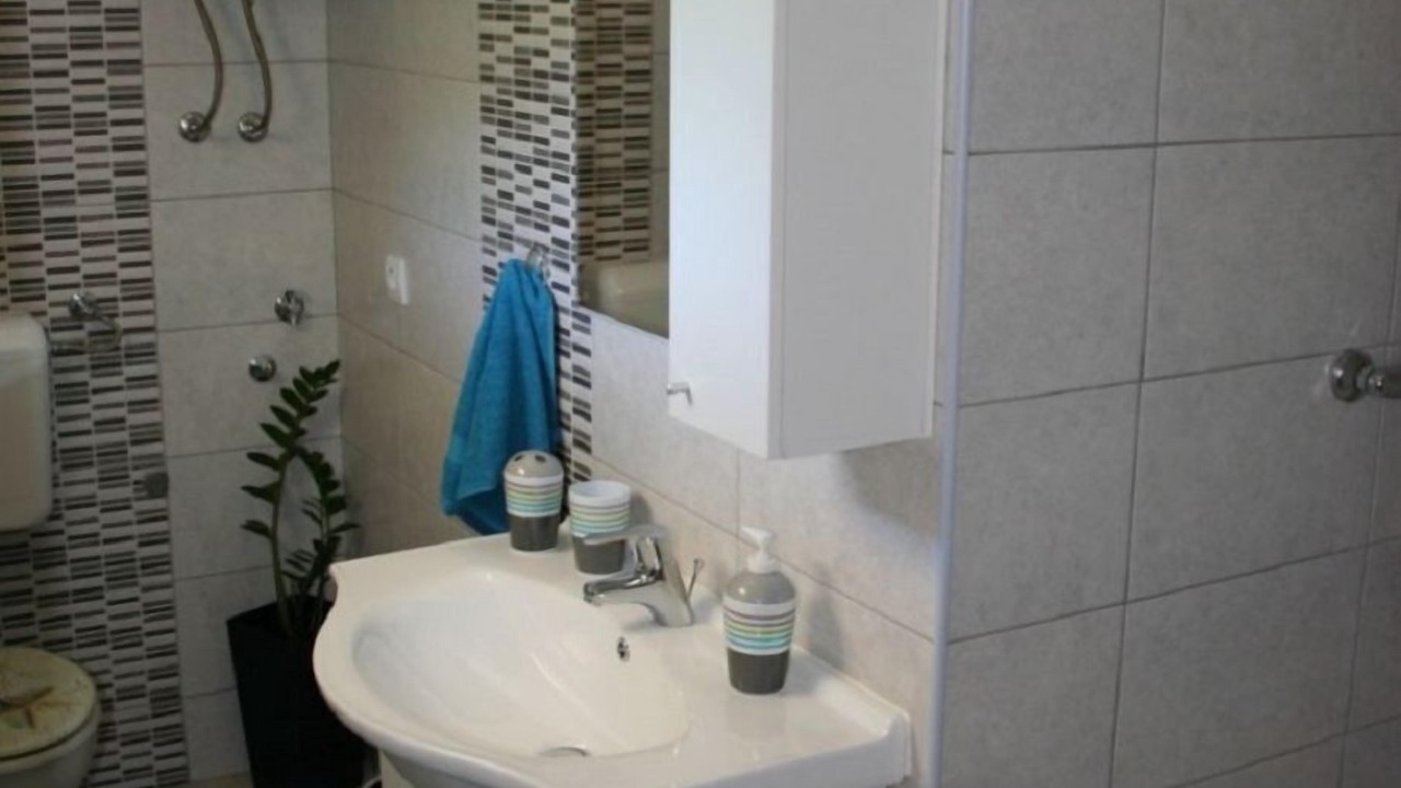 Photo of Bathroom in Broce