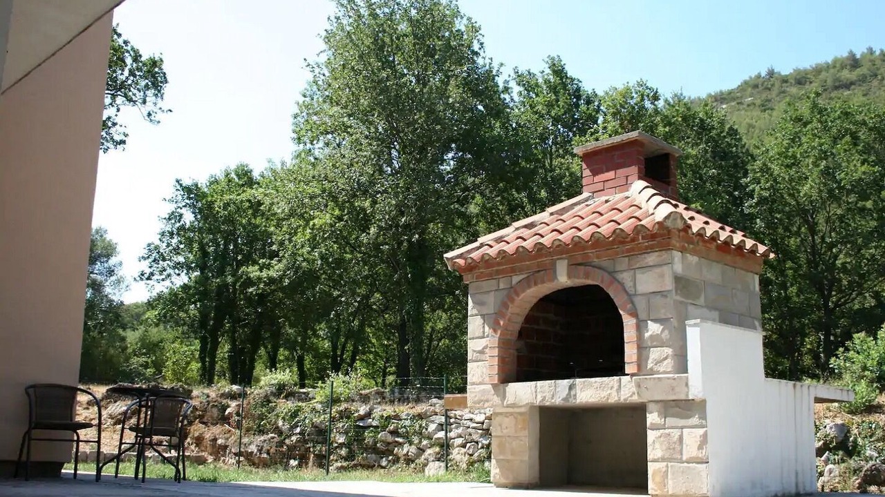 Photo of Outdoor in Broce