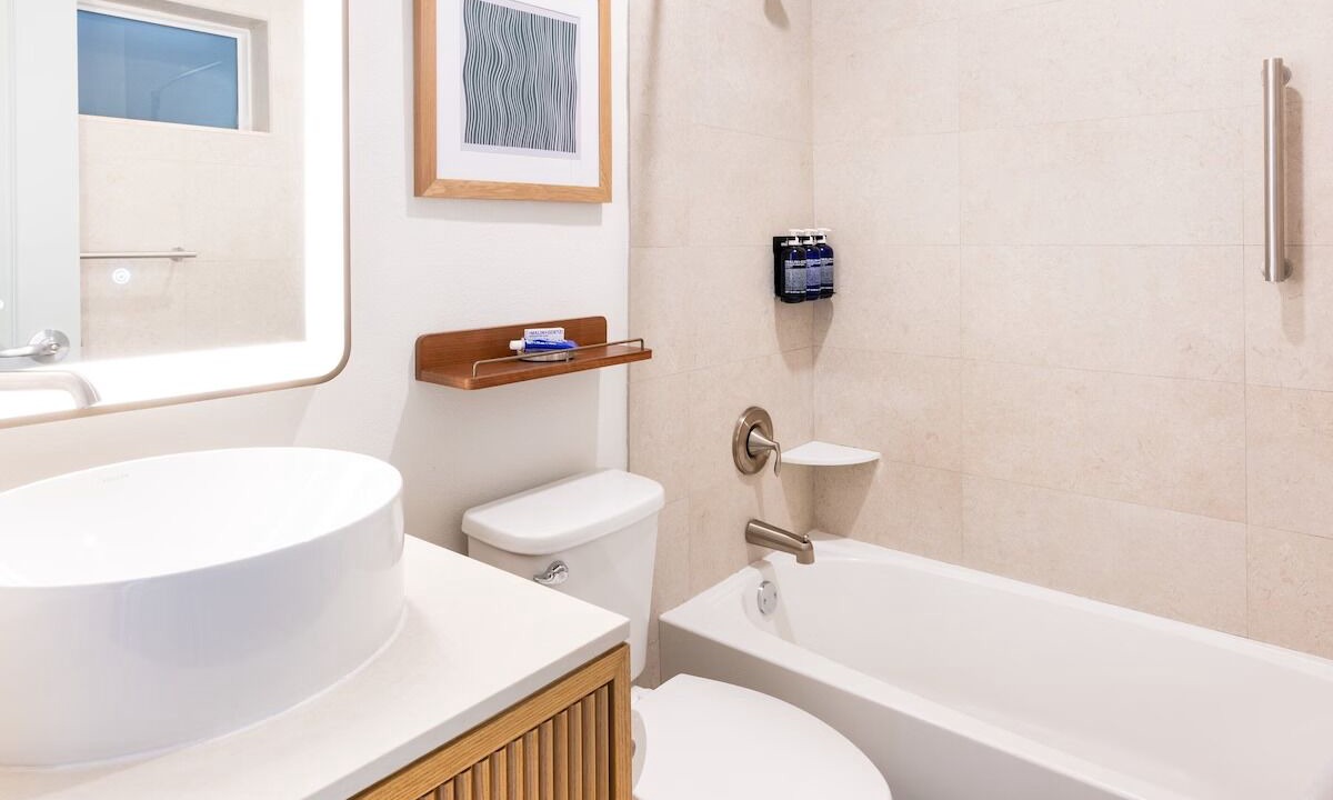 Photo of Bathroom in Islamorada