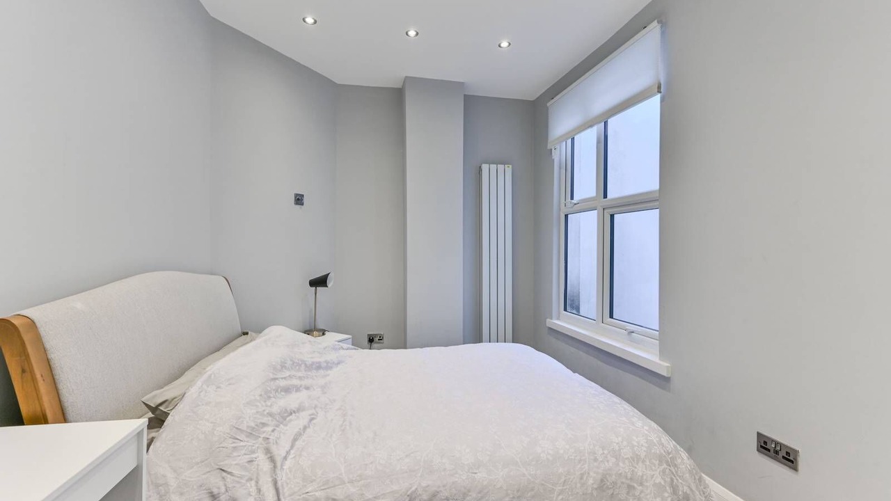 Photo of Bedroom in Broad Green