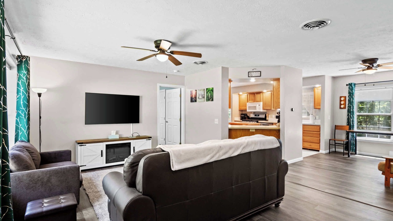 Photo of Livingroom in Bellaire