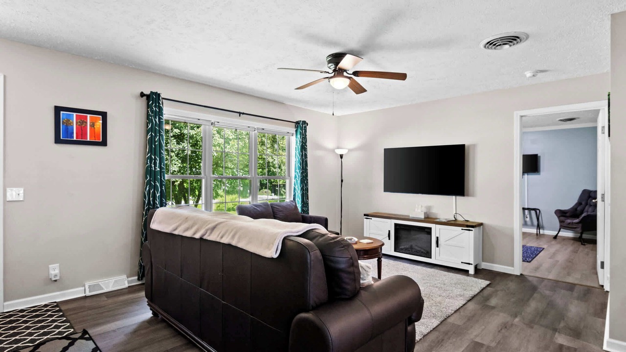 Photo of Livingroom in Bellaire