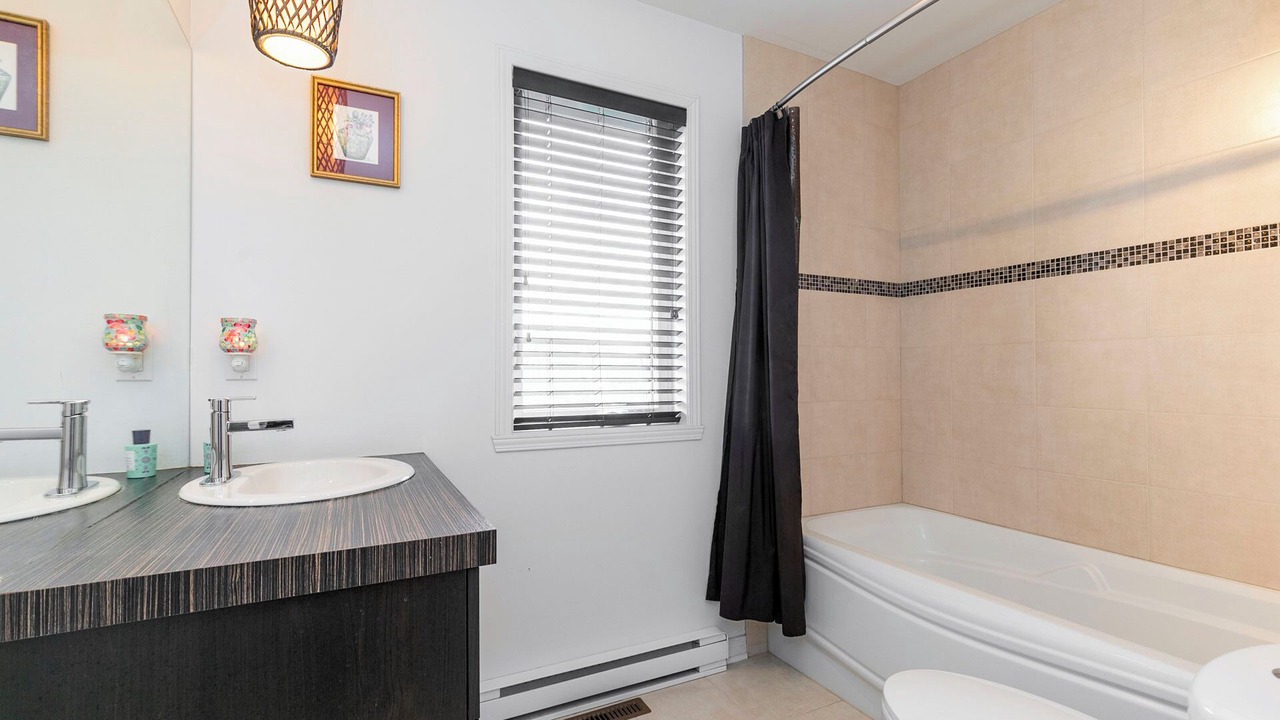 Photo of Bathroom in Brossard
