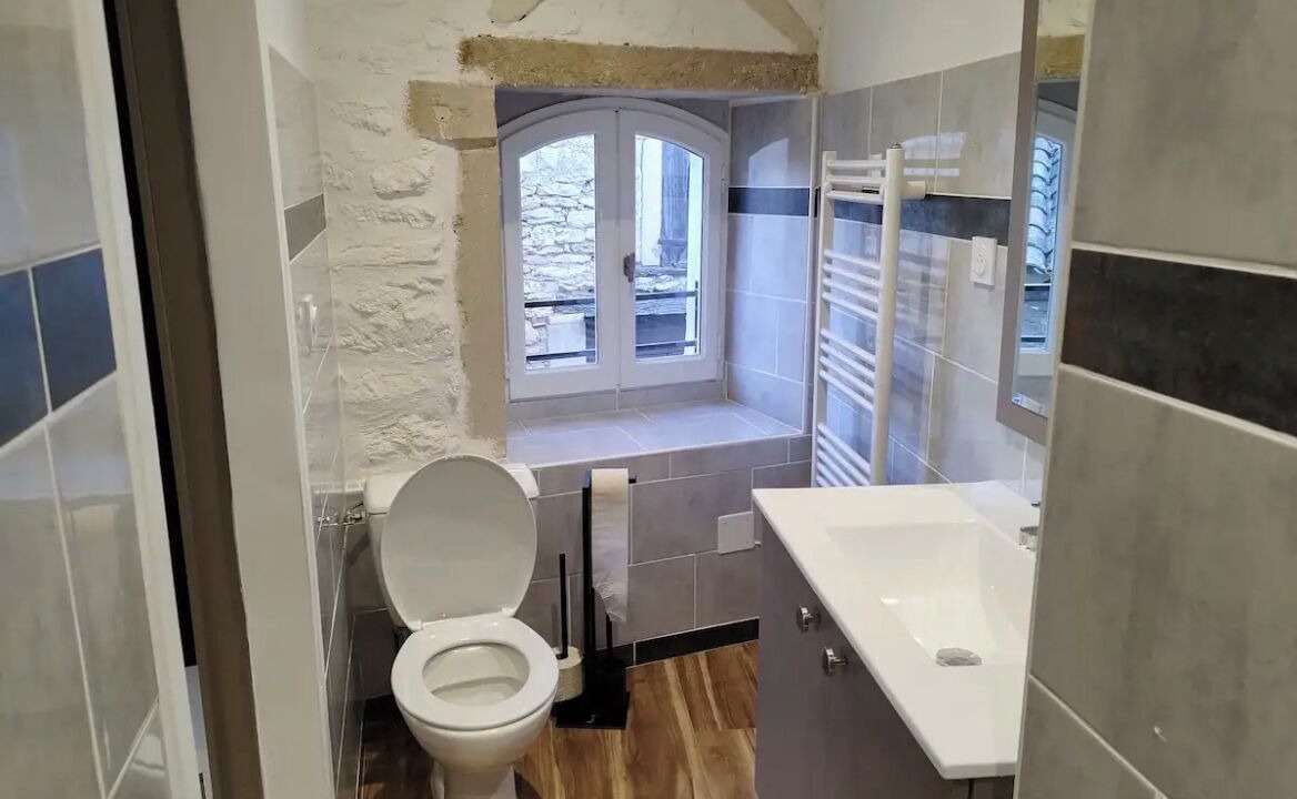 Photo of Bathroom in Grignan