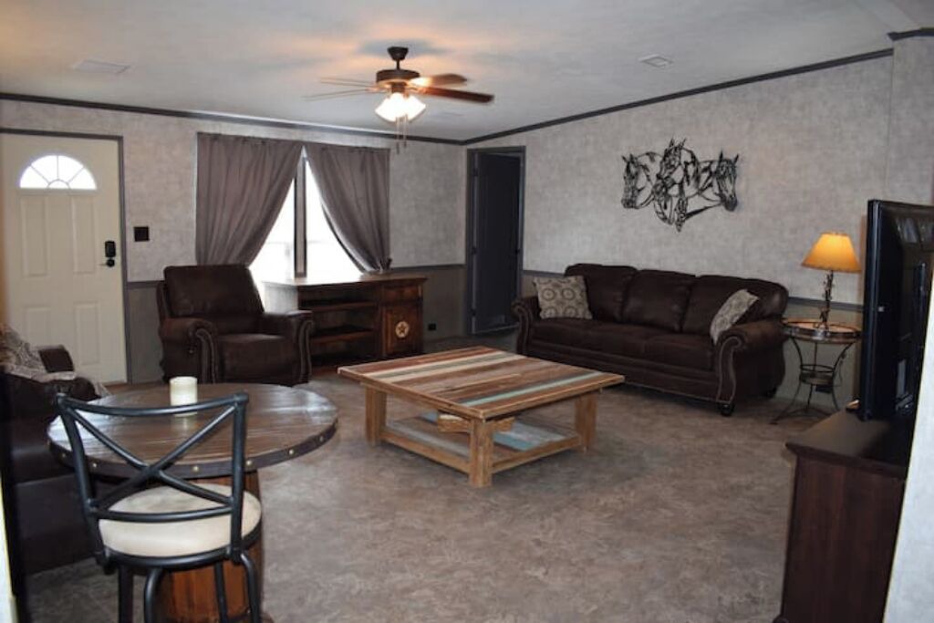 Photo of Livingroom in Pettus