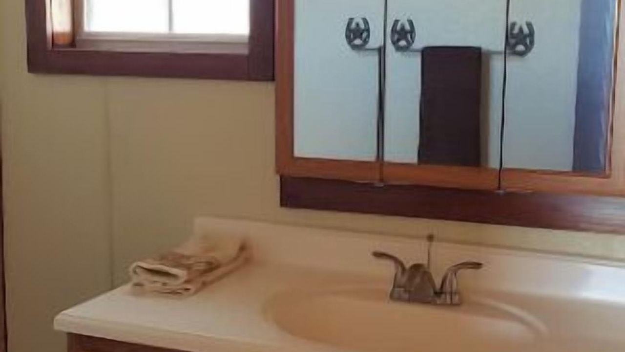 Photo of Bathroom in Pettus