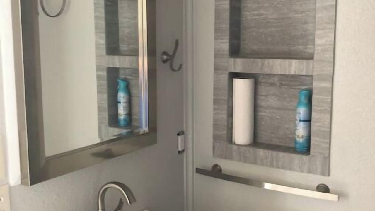 Photo of Bathroom in Pettus