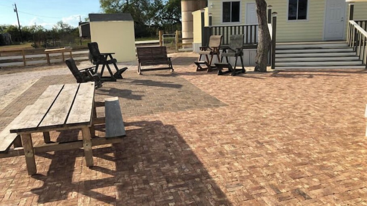 Photo of Patio Balcony in Pettus