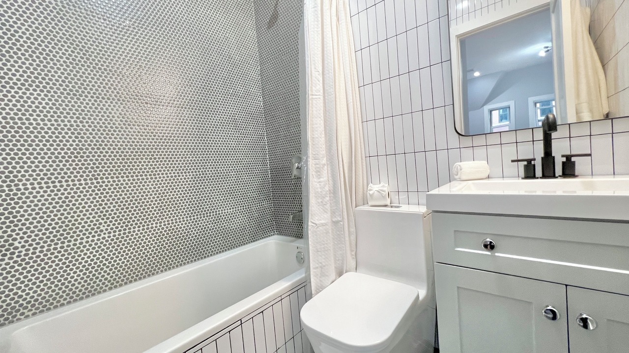 Photo of Bathroom in Mott Haven