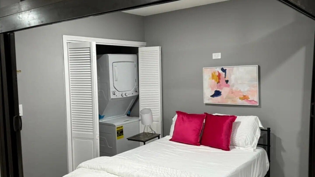 Photo of Bedroom in Franklin Park