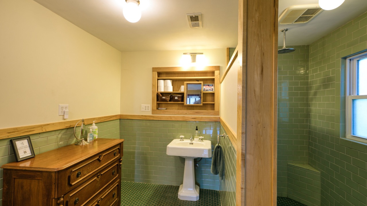 Photo of Bathroom in Orleans