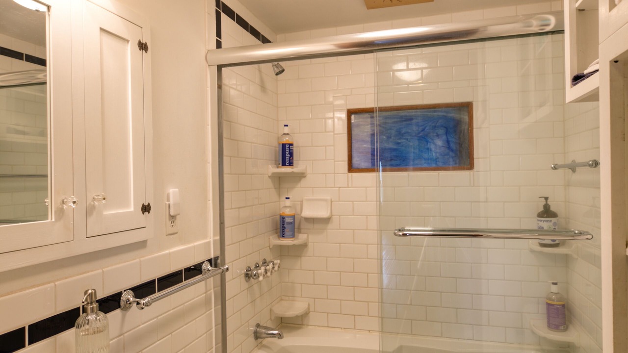 Photo of Bathroom in Orleans
