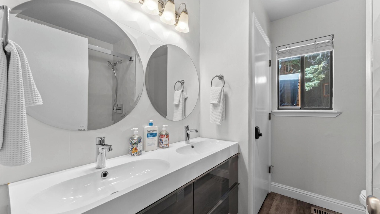 Photo of Bathroom in Kingswood Estates