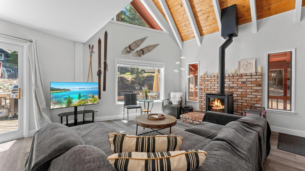 Photo of Livingroom in Kingswood Estates