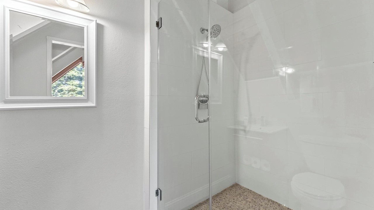 Photo of Bathroom in Kingswood Estates